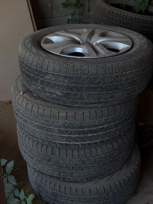 Зимный Шины с доском  225/65/R17