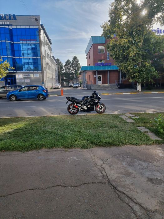 Yamaha YZF600r thundercat