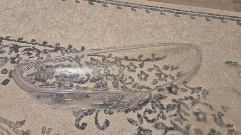 Фардың стеклосы сатылады.