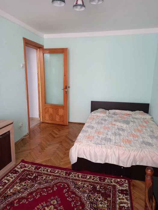 Apartament cu o camera de inchiriat
