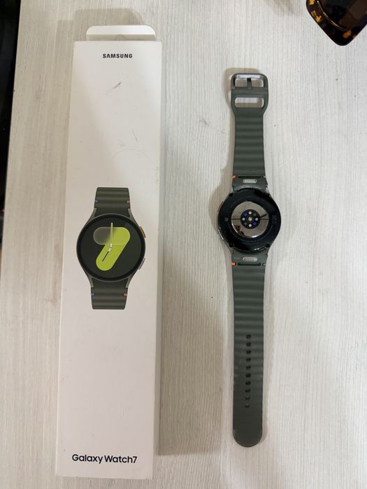 Продам смарт часы galaxy watch 7 44mm