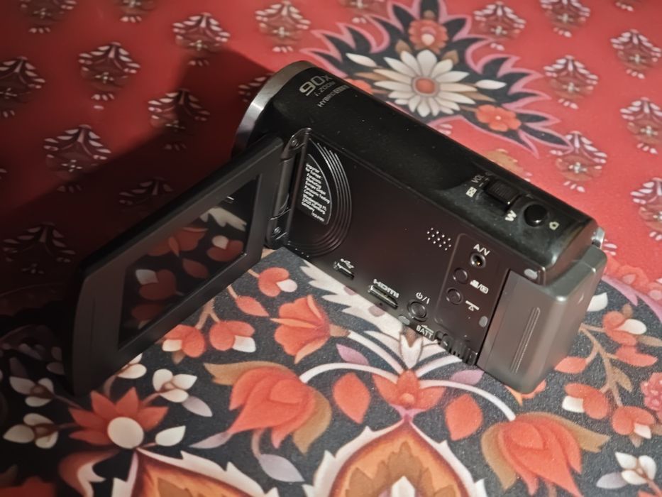 Panasonic hc-v180