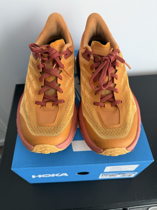 Hoka Speedgoat 5
