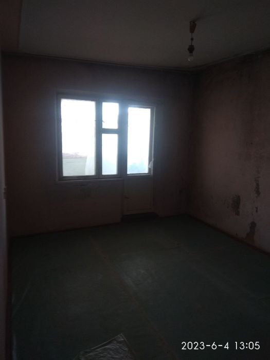Toshkent viloyati Bekobod shahar 13-mkrda 3 xonali xonadon sotiladi