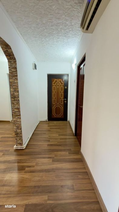 Apartament De Vânzare