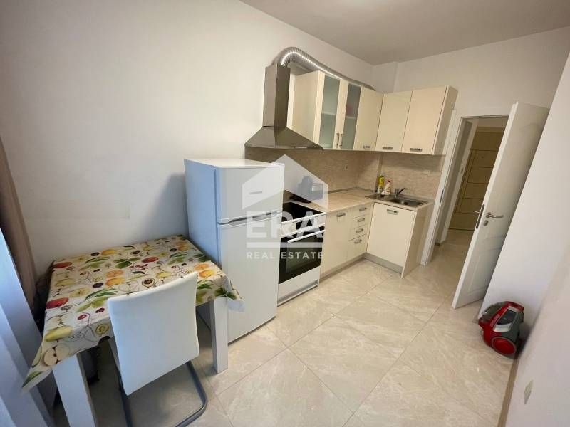 Дава се под наем Тристаен апартамент в София, Стрелбище - 100 кв.м за 897.6 € - Снимка #6