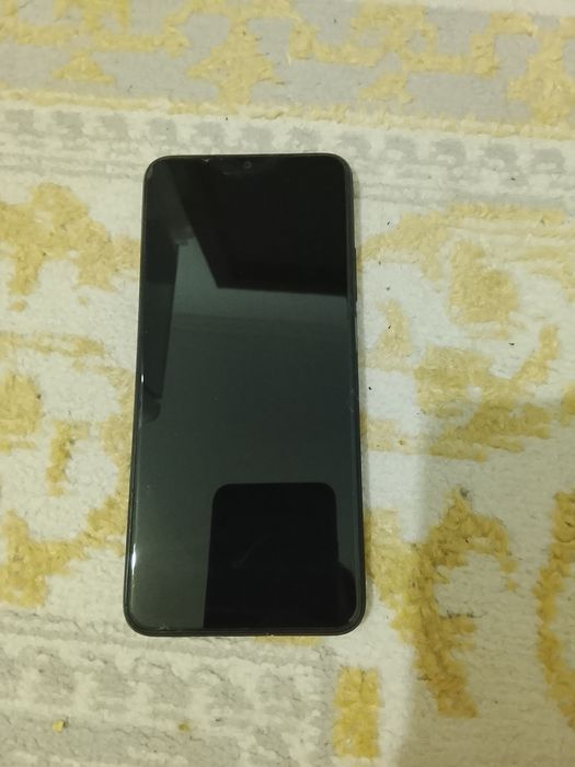 Oppo 17 сатылады  20 000