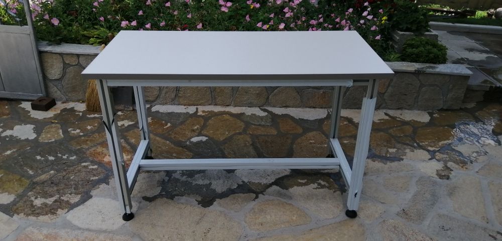 Маса от алуминиеви профили