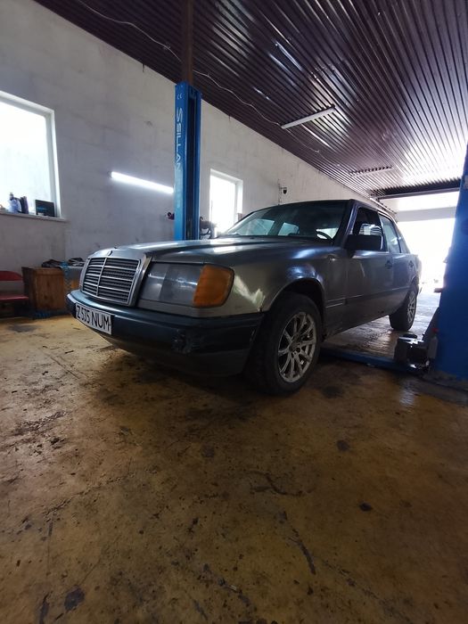 Продам Мерседес 124
