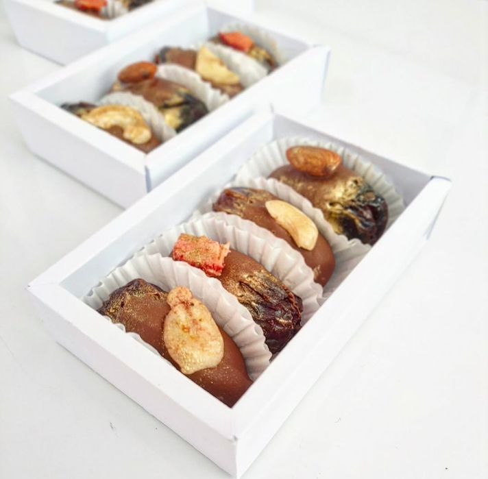 Финики в шоколаде