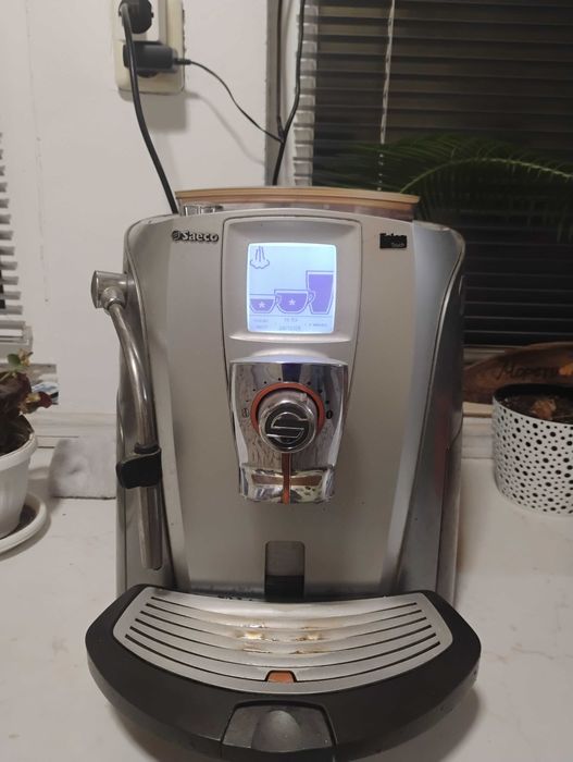 Кафе автомат Saeco