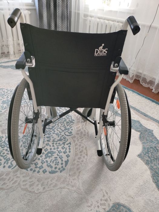 Продам инвалидное кресло