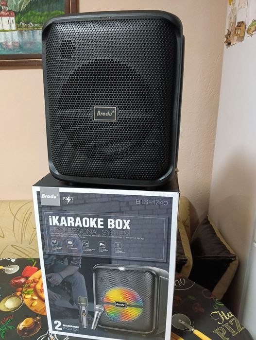 Чисто нова Караоке колона със 2 бр Микрофони!