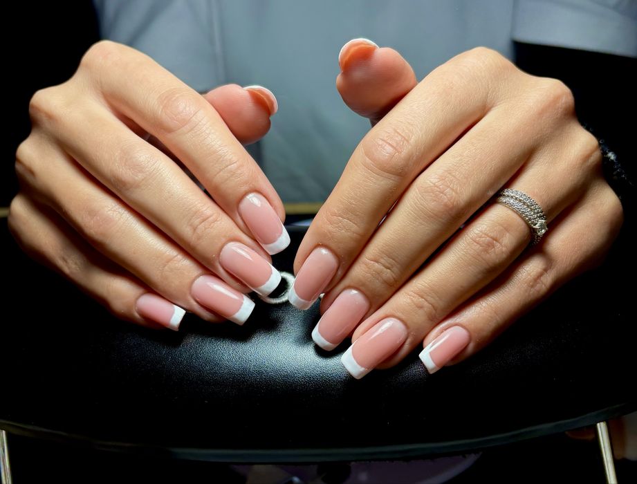 Manichiură profesională – Pitești