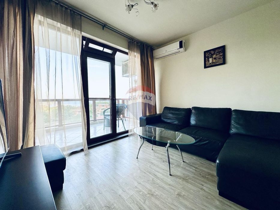 Апартамент с морска гледка, две спални, две тераси и гараж, гр. Балчи