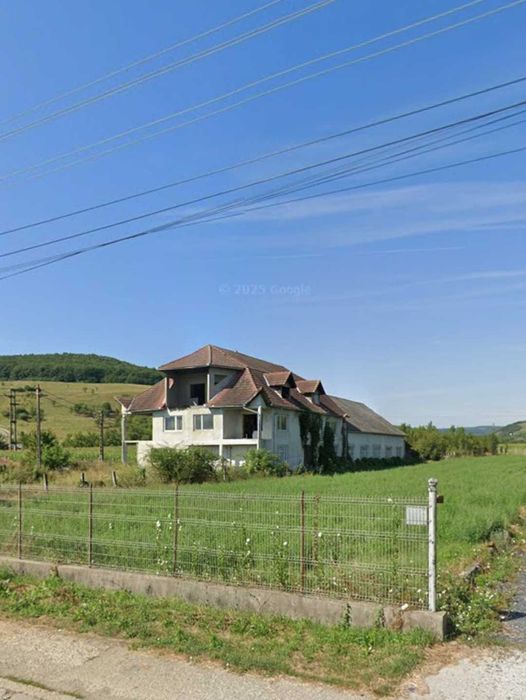 DE VÂNZARE – Oportunitate de investitie | HALĂ + 3.869 MP teren| aproape de Dej | 250.000 €