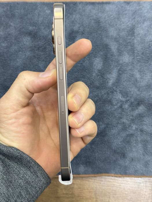 iPhone 16  pro max 256gb sim