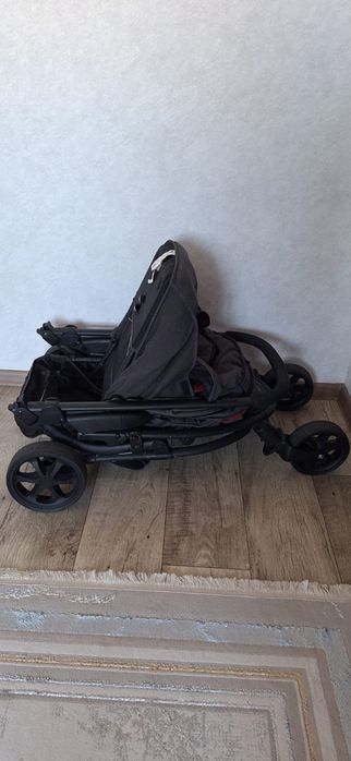 Продам детскую коляску Lorelli. Производство: Болгария