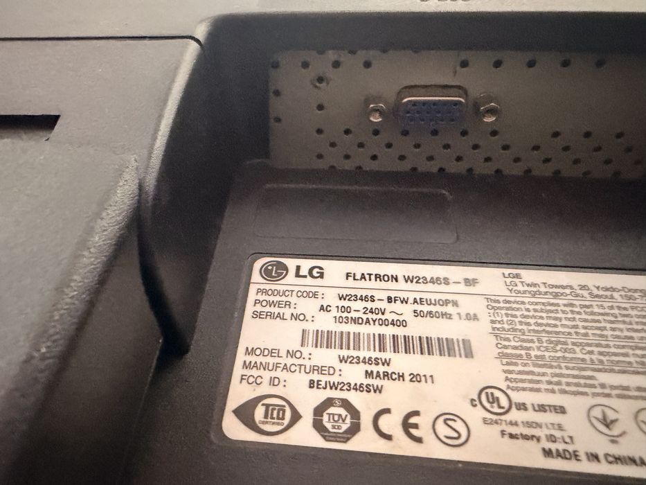 LG Flatron W2346S-BF — 23”