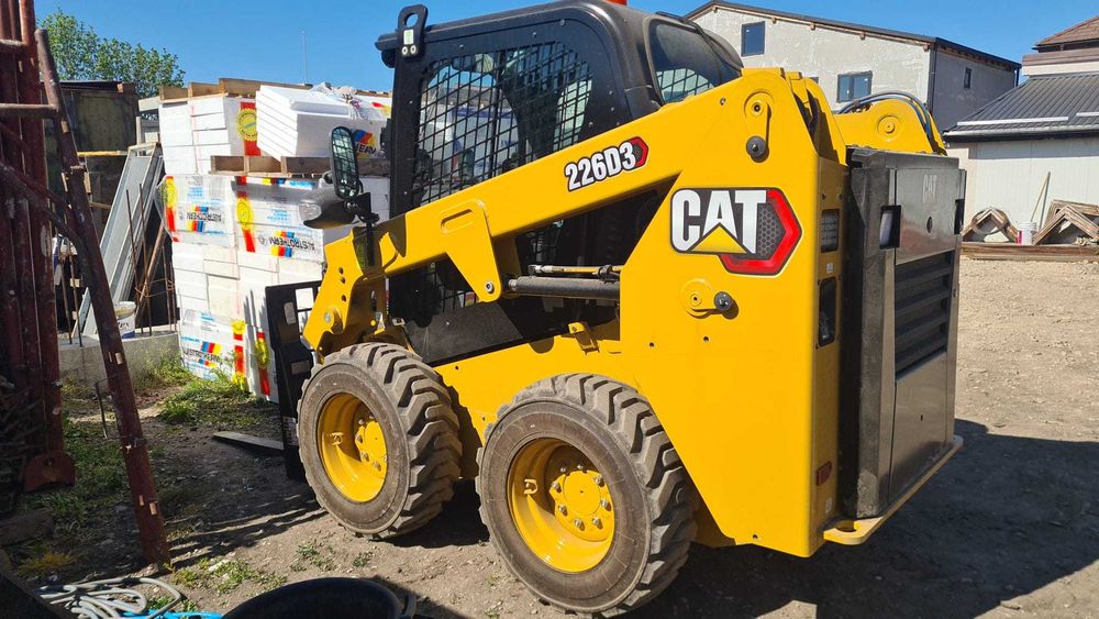 Inchiriez buldoexcavator si mini incarcator cu operator