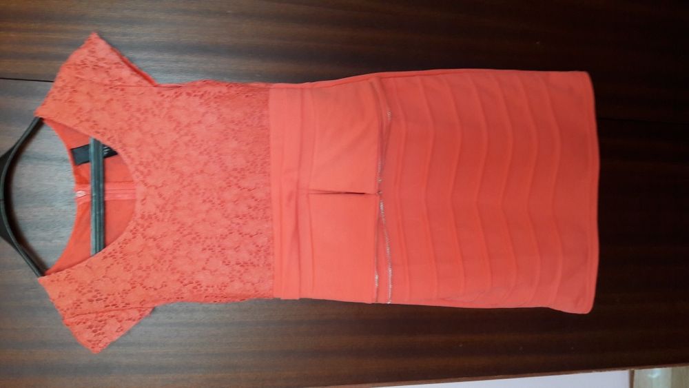 Различни модели рокли