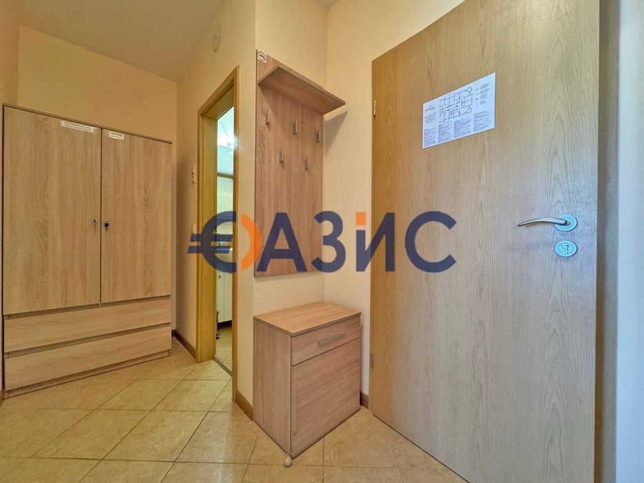 Продава се Двустаен апартамент в к.к. Слънчев бряг - 56 кв.м за 1367 €/кв.м - Снимка #4