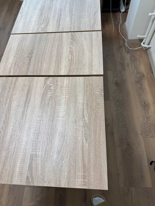 Дървена разтегателна маса