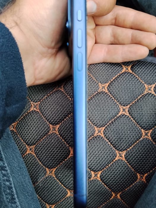 Продам 17 pro max iphone 256