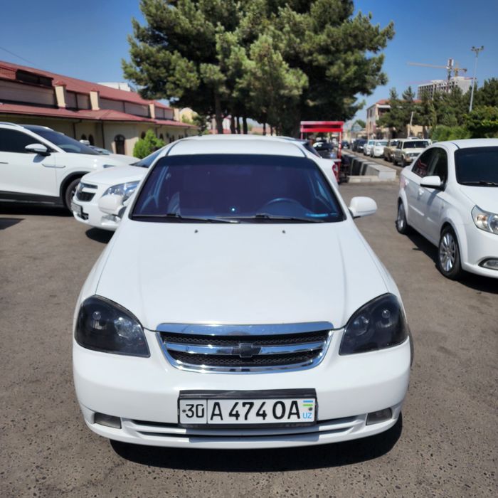 Chevrolet lacetti sotiladi срочно !!! Xolati ideal