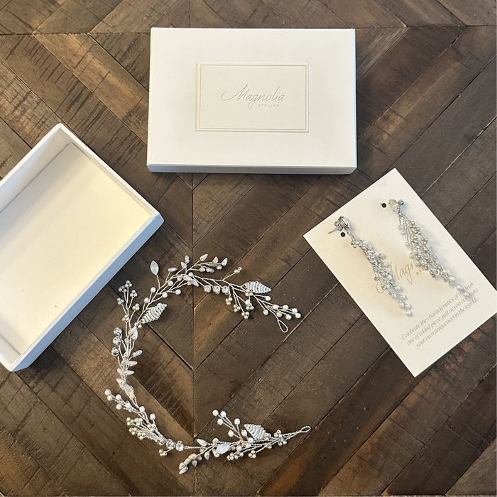 Cercei si tiara / accesoriu par ocazie - Argint