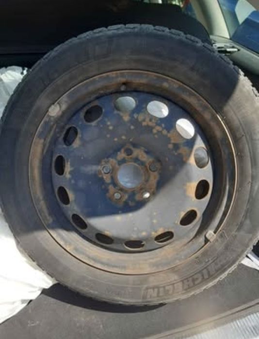 Vand anvelope de iarnă Michelin