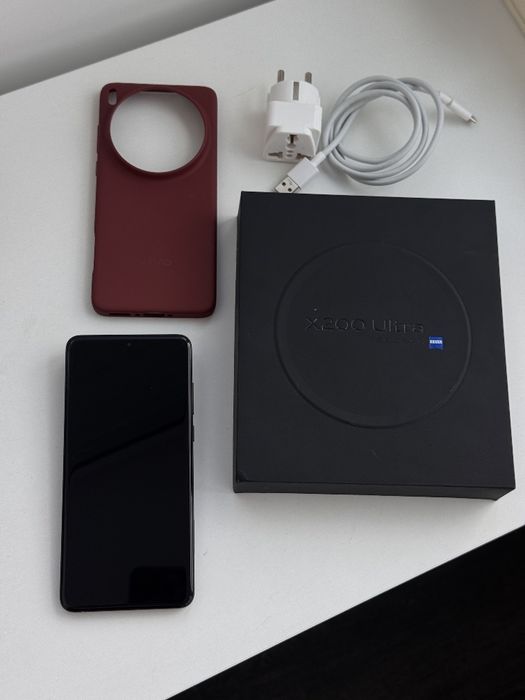 Vivo x200 ultra 16/512 Doar 36 de cicluri de încărcare a bateriei!