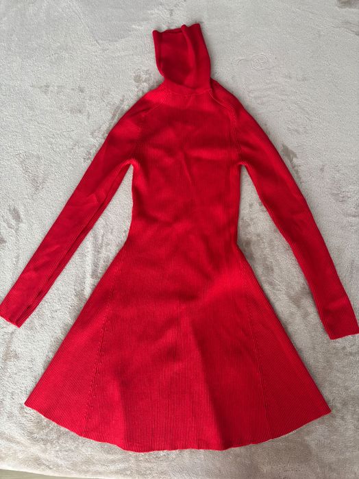 Рипсена Рокля Zara