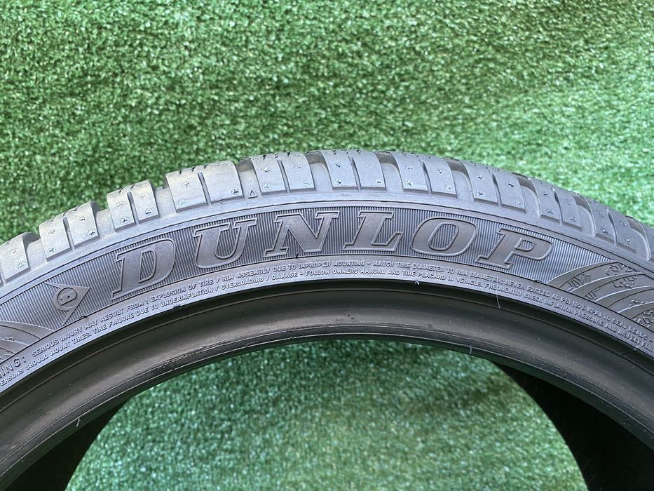 Set 2 anvelope Iarnă Dunlop SP Winter Sport 4D AO 225 45 R18 95H XL