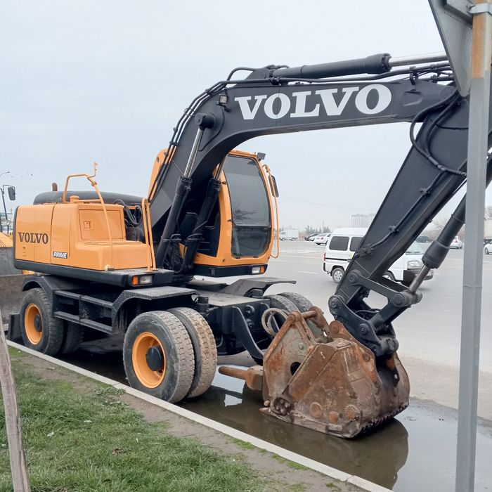 Ekskavator Volvo 130