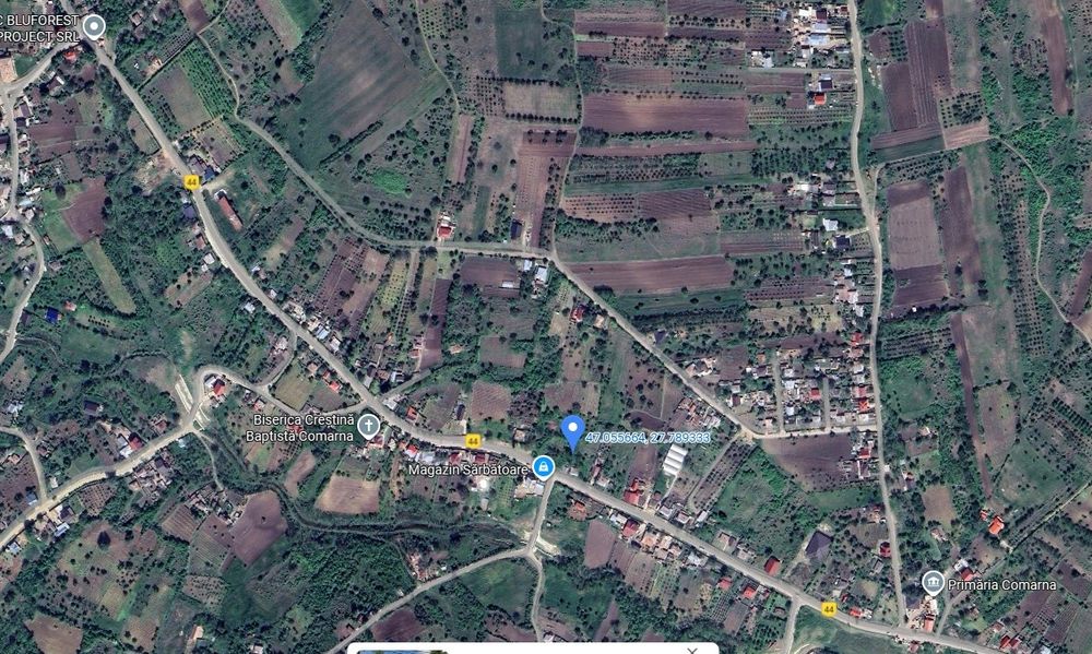 Vând casă bătrânească, str.Principala, Comarna,cu teren 3375mp