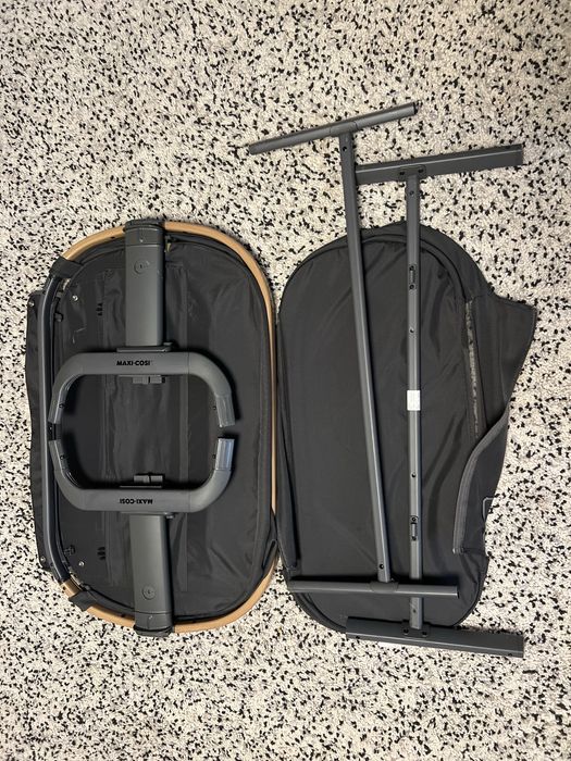 Maxi-Cosi Iora Beyond Graphite Eco Мини бебешка кошара