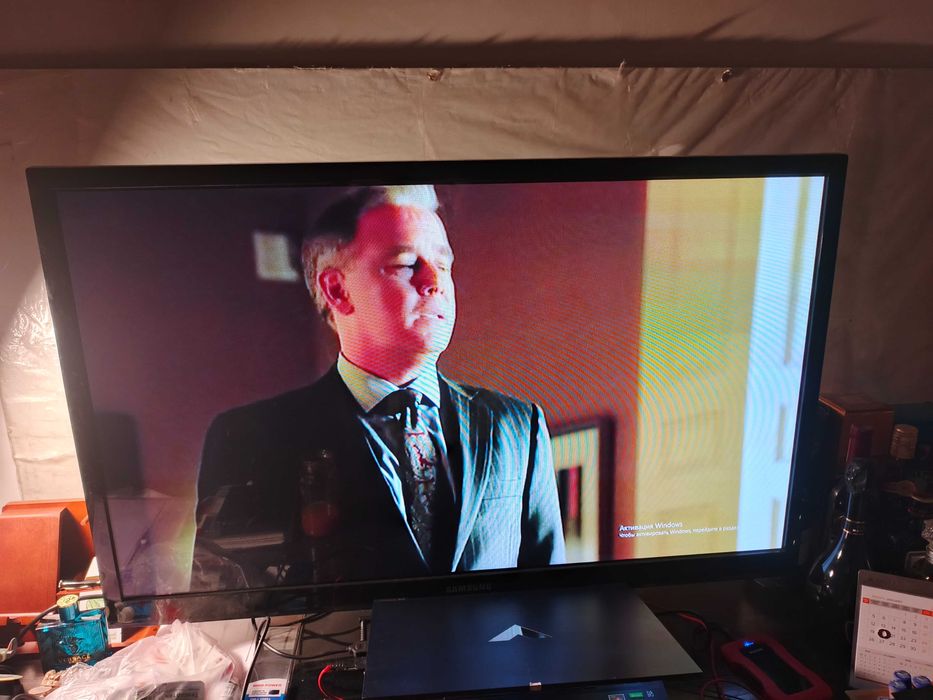 Телевизор Samsung 43"