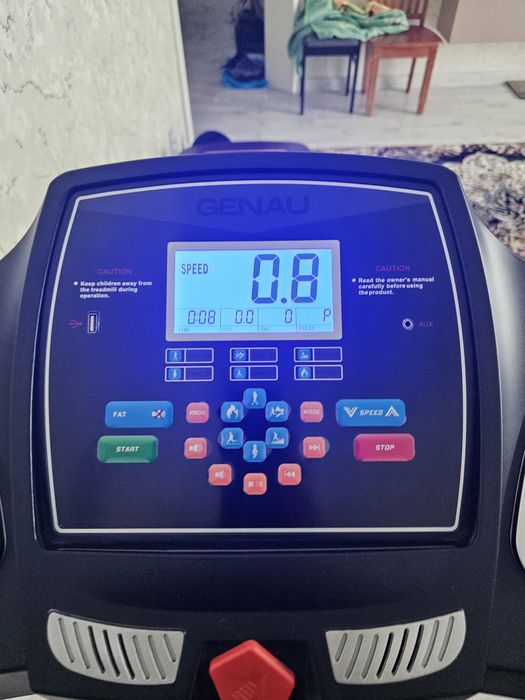 Беговая дорожка GENAU