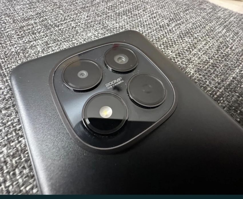 Vând sau Schimb Xiaomi note 15 pro