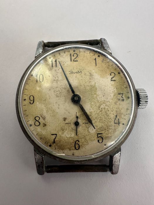Съветски механичен часовник ЗИМ