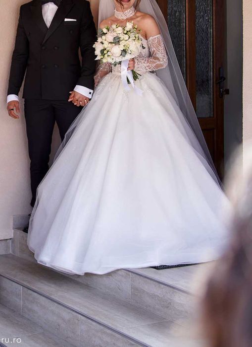 Vand rochit de mireasa 2 in 1 : sirena + printesa