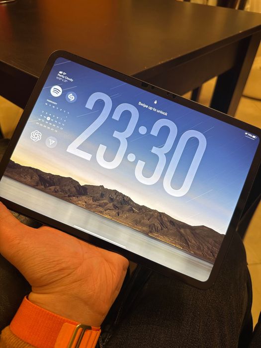 iPad Pro 11″ M4 (2024) 512GB Wi-Fi – Перфектно състояние