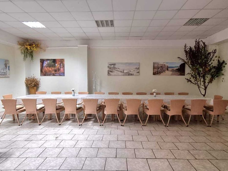 Дава се под наем Гараж / Паркомясто в Добрич, Дружба 3 - 280 кв.м за 1530 € - Снимка #1