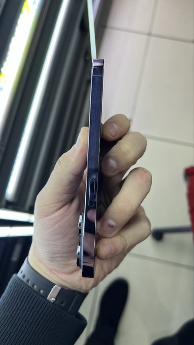 Продам Iphone 14 Pro 256gb