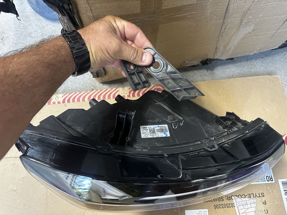 Far dreapta full led dacia duster 3.dacia bigster.cod:260107725.R.