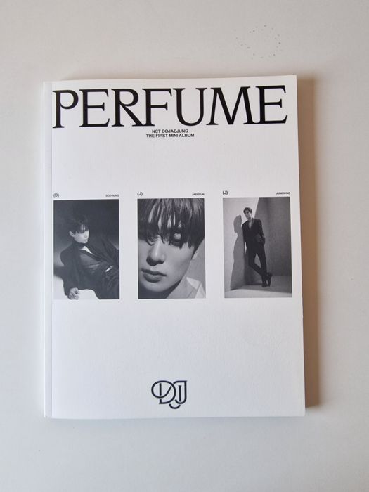 Кпоп албум NCT DOJAEJUNG - Perfume (Photobook ver.)