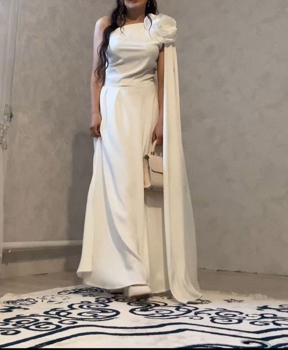 Платье красивое стильное