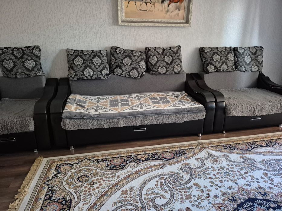 Продам диван в хорошем состояний