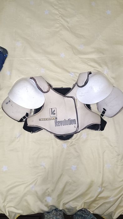 Нагрудник хоккейный